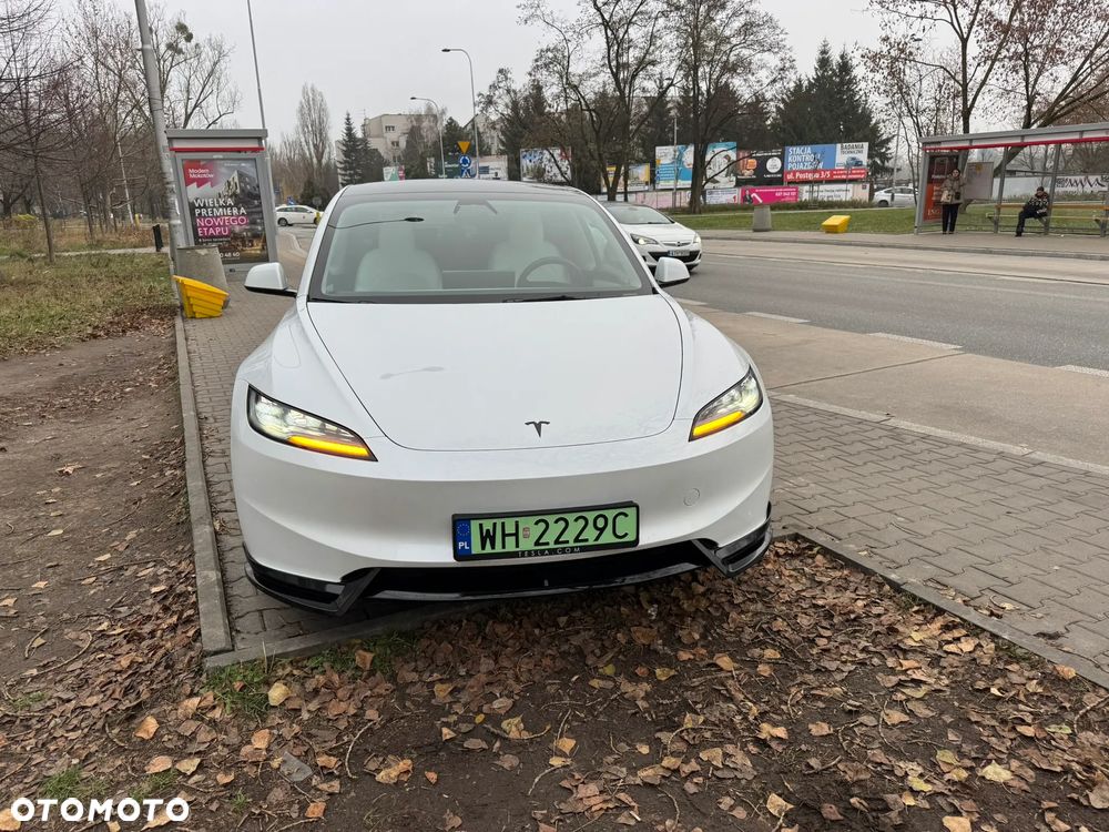 Tesla Model 3 - 28