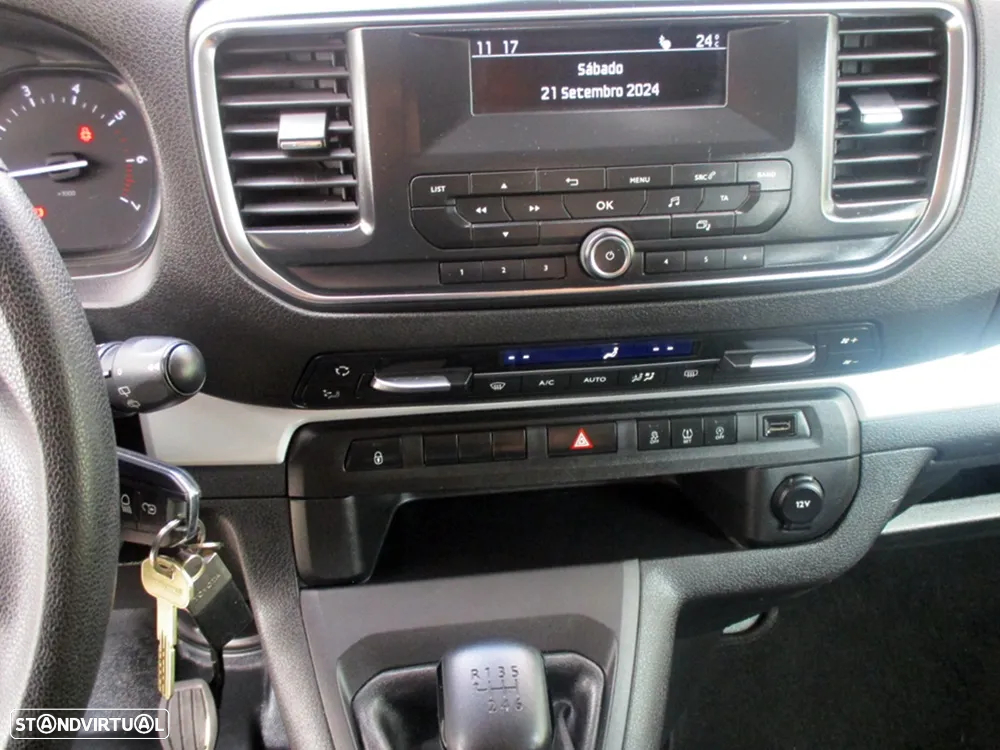 Toyota Proace Verso 1.5 D-4D L2 1.2T Comfort 5L - 25