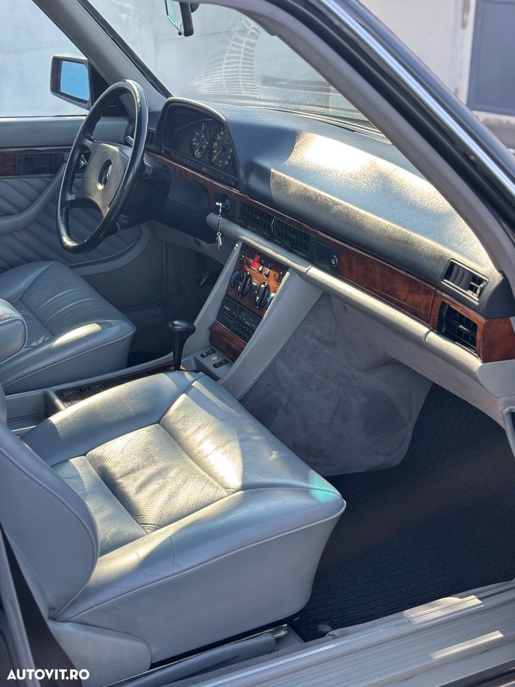 Mercedes-Benz W126 - 6