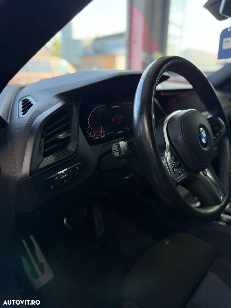 BMW M2 M235i xDrive - 19