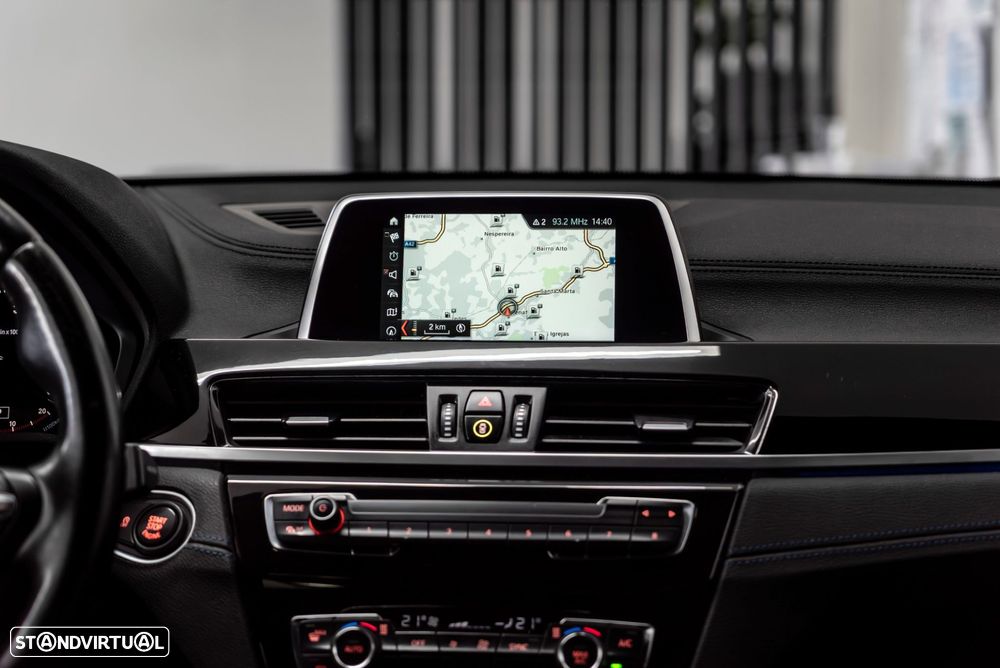BMW X2 18 d sDrive Auto Pack M - 27