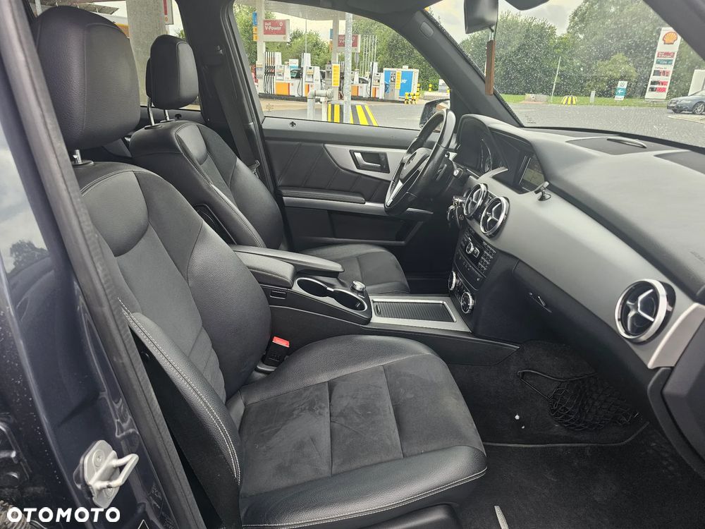 Mercedes-Benz GLK 220 CDI DPF 4Matic BlueEFFICIENCY 7G-TRONIC - 33