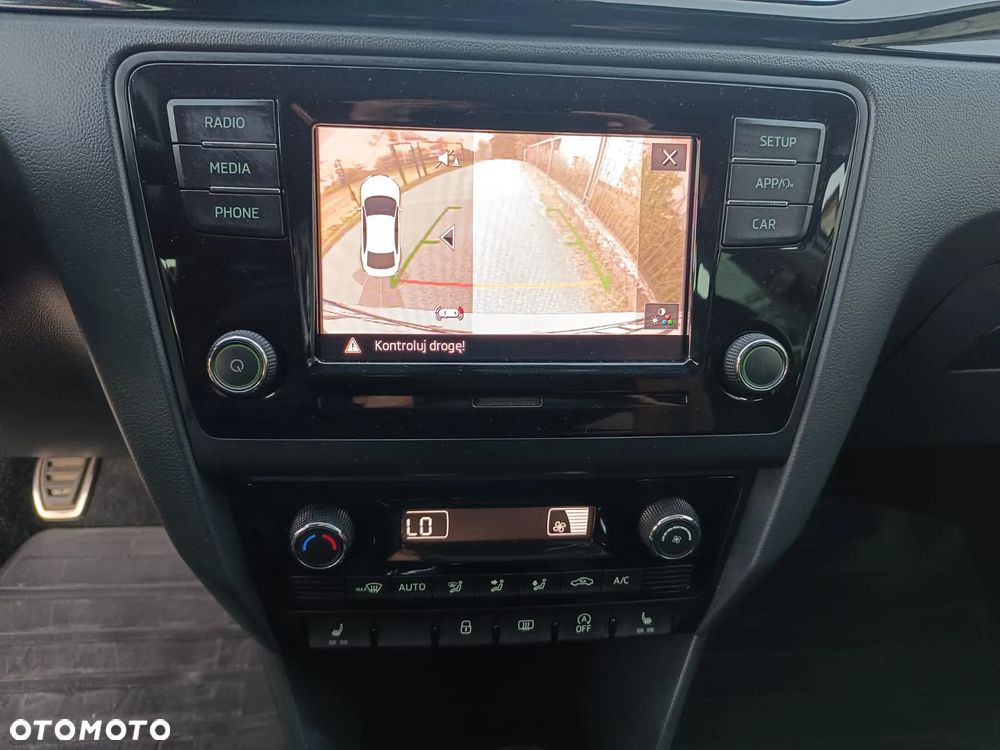 Skoda RAPID 1.0 TSI Style - 24