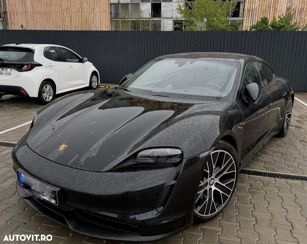 Porsche Taycan - 1