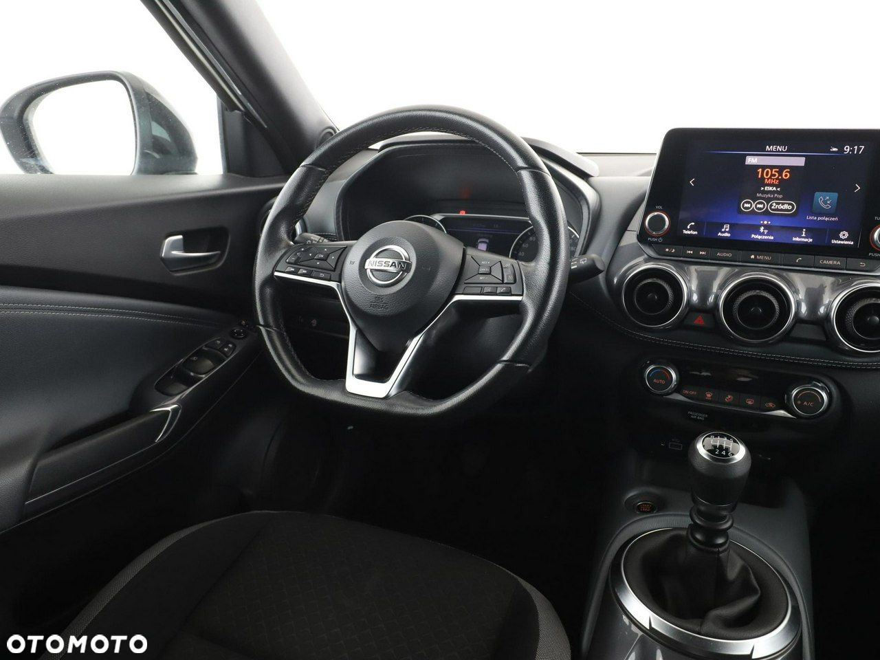Nissan Juke 1.0 DIG-T N-Connecta - 16