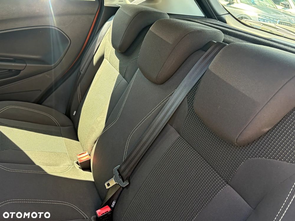Ford Fiesta 1.0 EcoBoost Titanium - 13