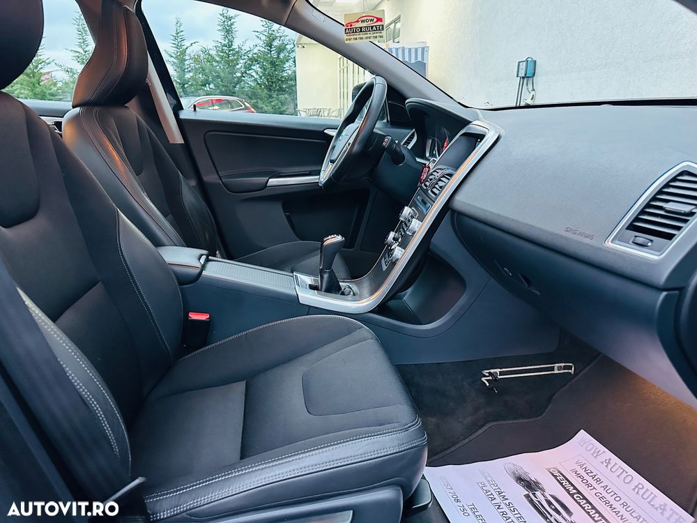 Volvo XC 60 D3 Momentum - 10
