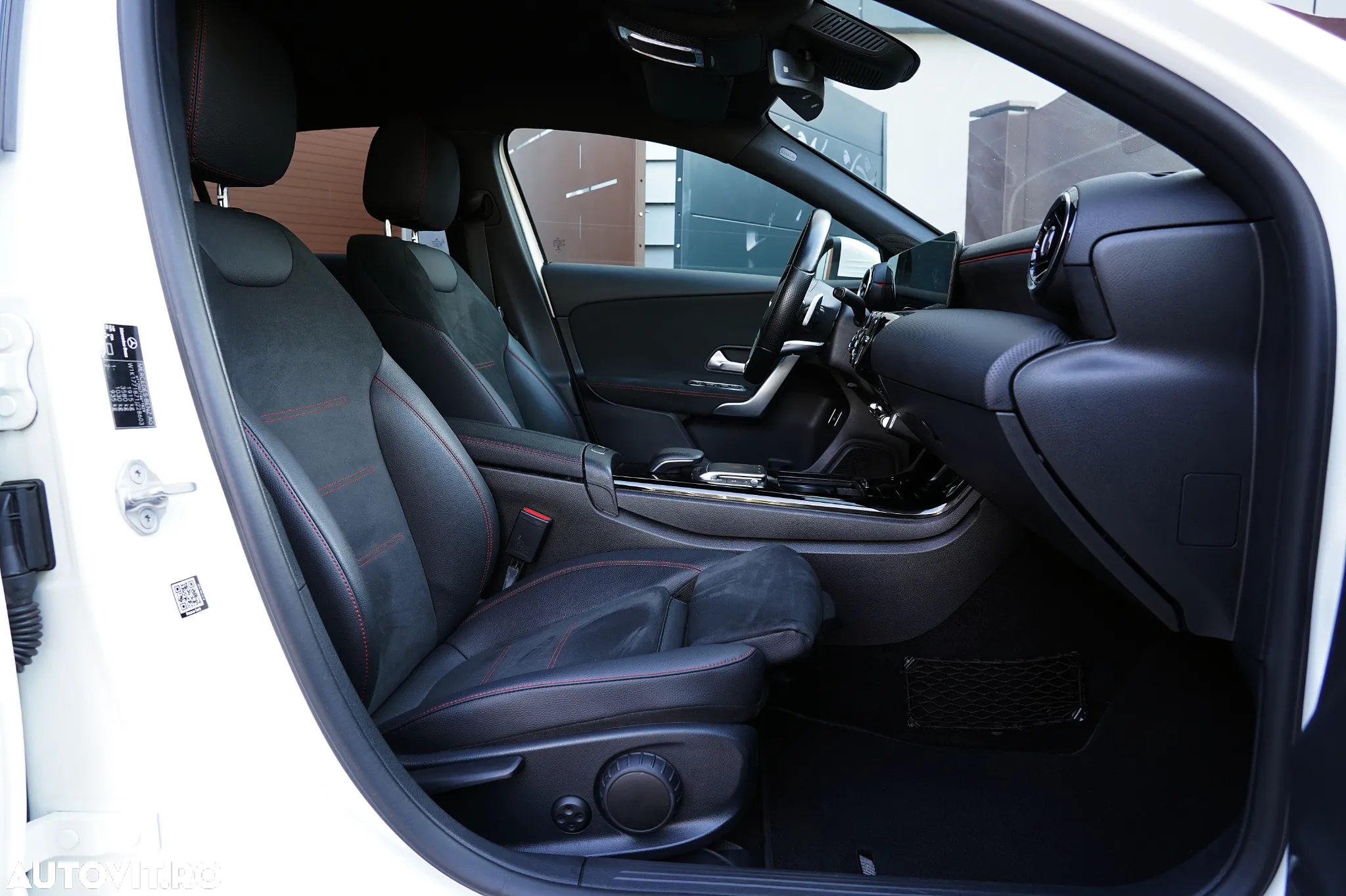 Mercedes-Benz A 200 7G-DCT AMG Line - 8