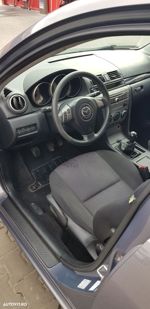Mazda 3 1.4 CE - 2