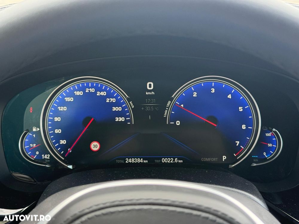BMW Seria 5 - 15