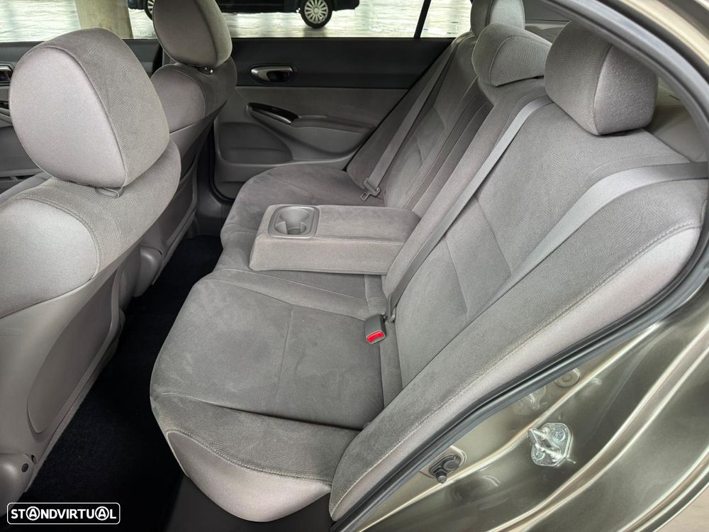 Honda Civic 1.3 DSI i-VTEC Hybrid - 11