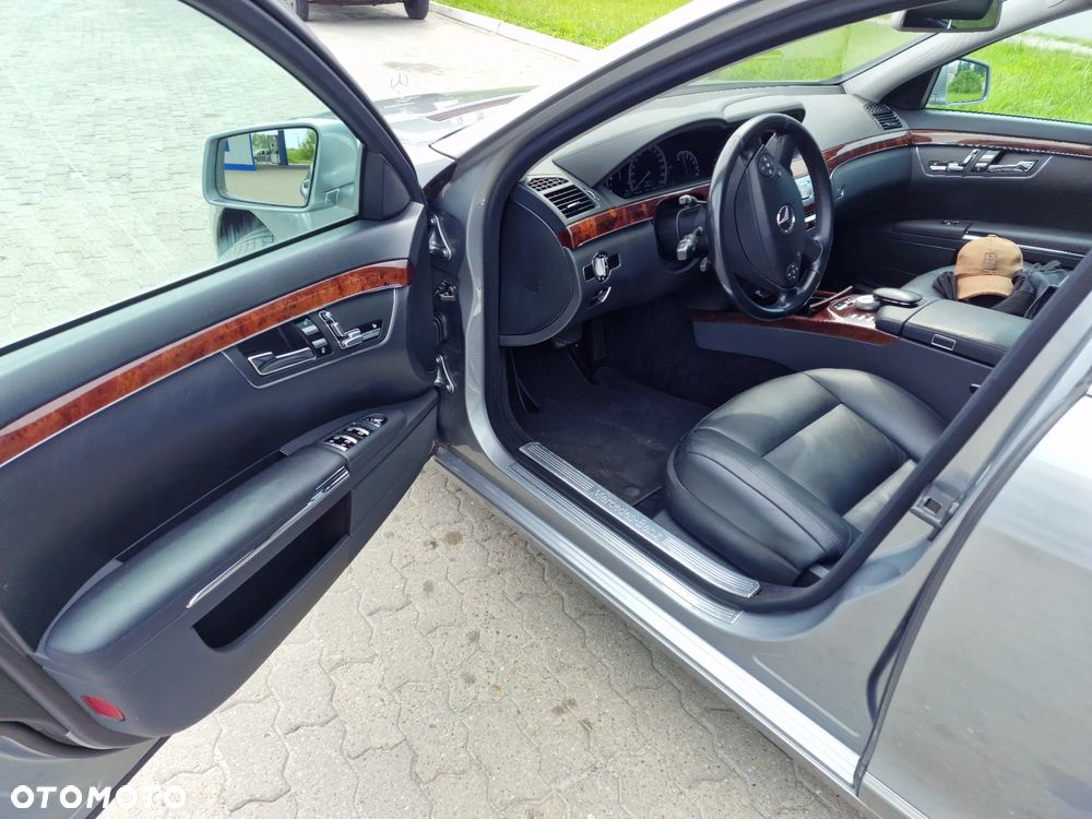 Mercedes-Benz Klasa S 350 BlueTEC DPF 7G-TRONIC - 33
