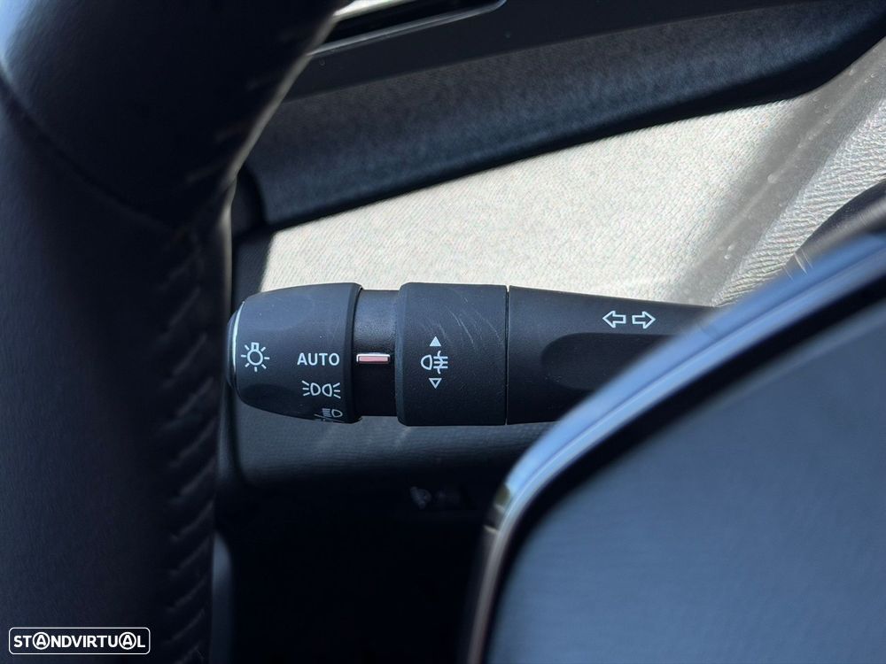 Peugeot 308 SW 1.6 Hybrid Allure Pack e-EAT8 - 31