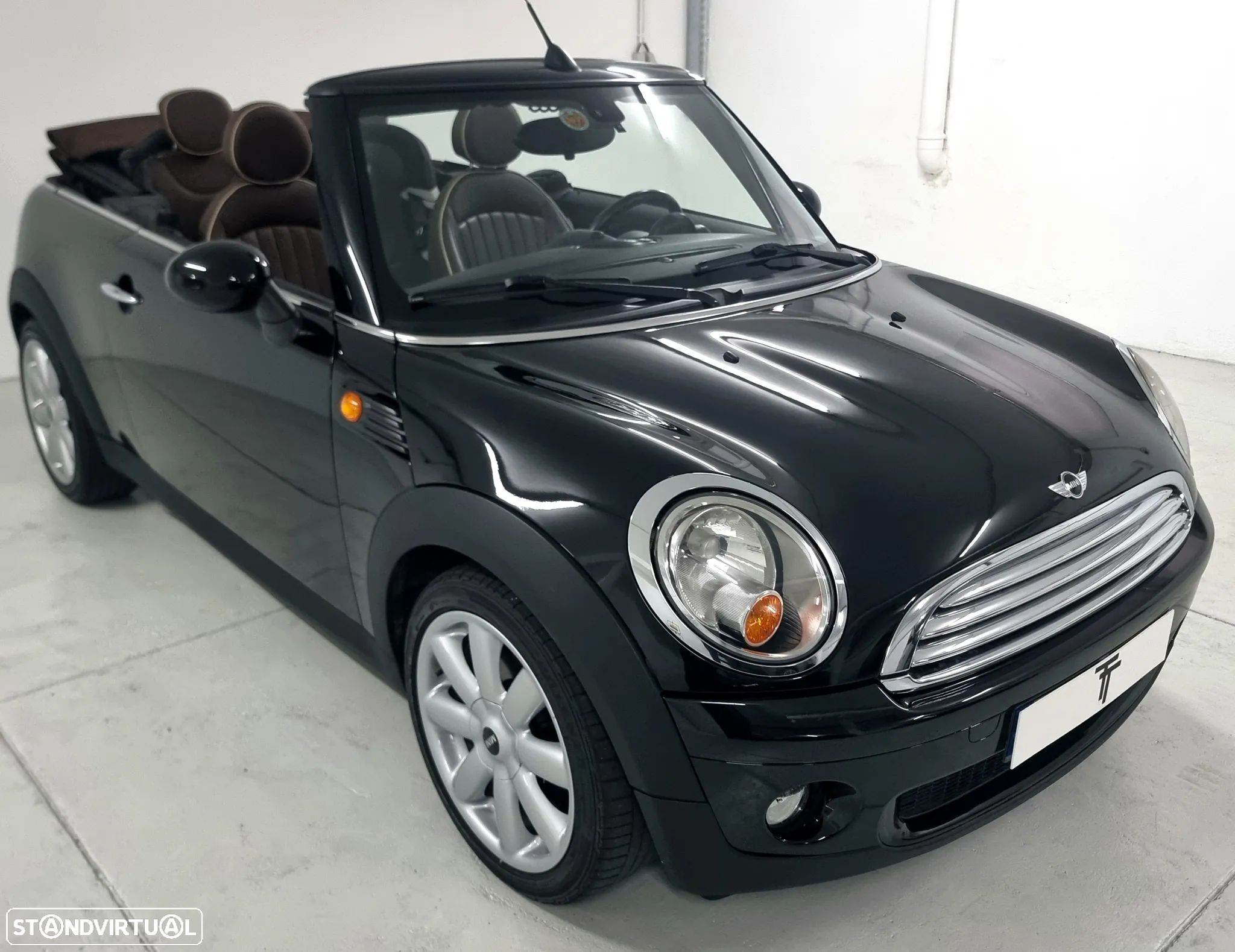 MINI Cabrio Cooper Auto - 1