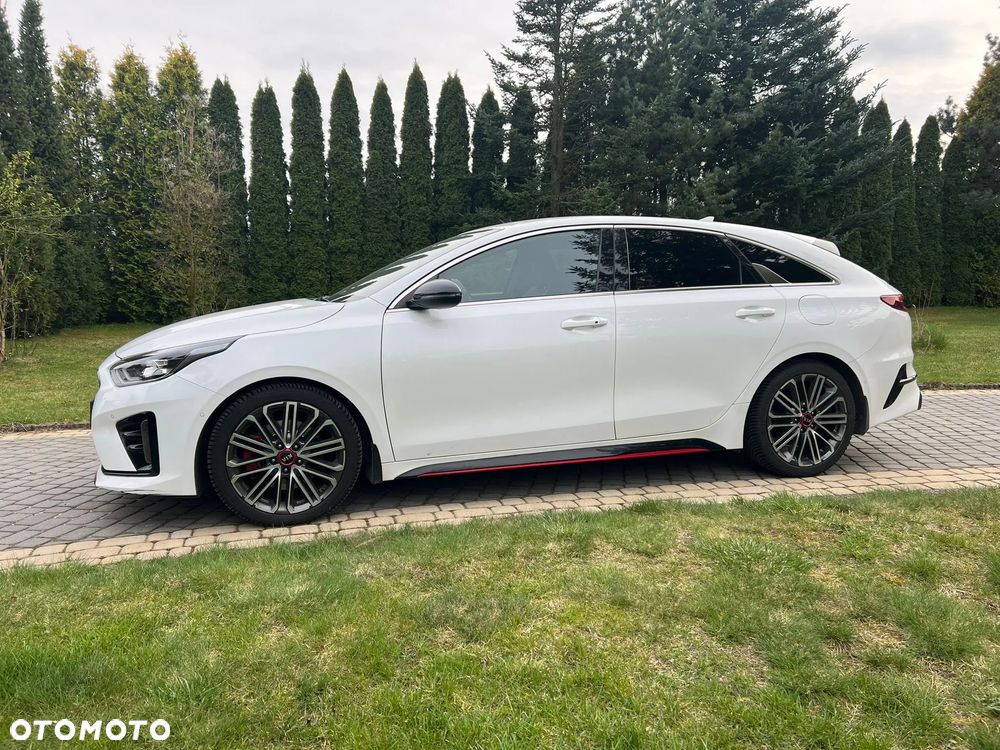 Kia ProCeed - 8