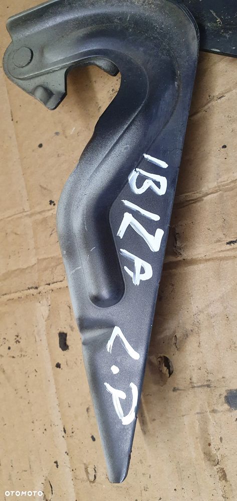 Zawias maski lewy przód Seat Ibiza IV 6J0823301A - 5