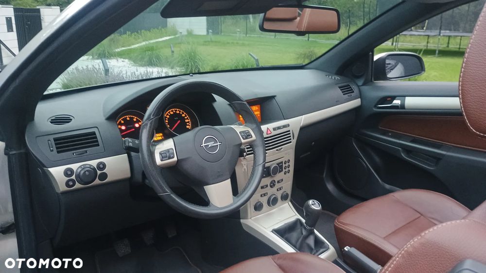 Opel Astra 1.8 Cosmo - 25