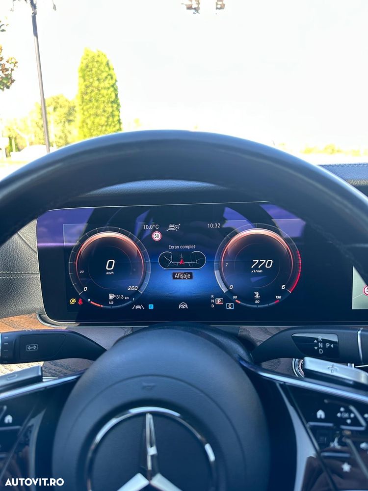Mercedes-Benz E 220 d T 9G-TRONIC Exclusive - 17