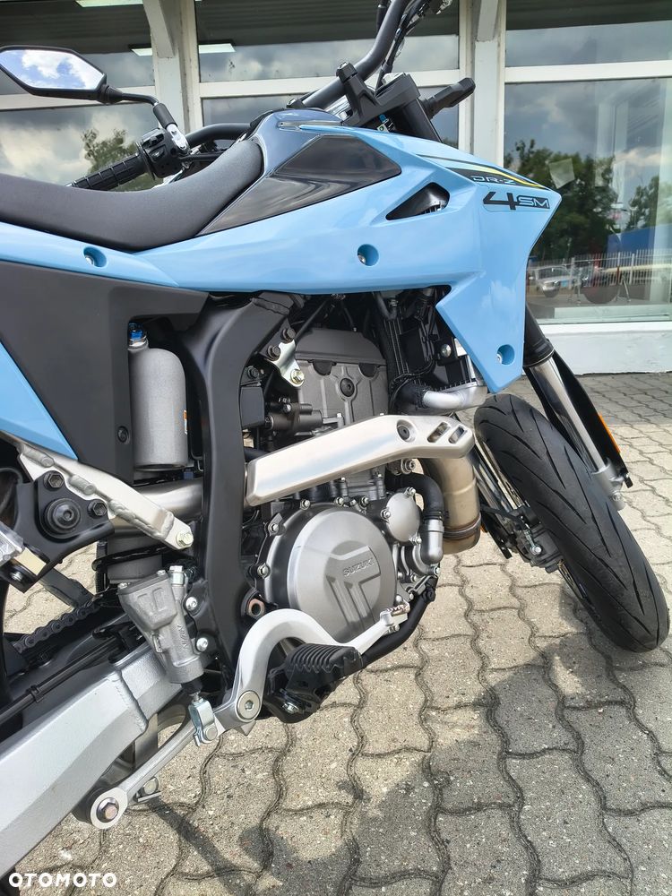 Suzuki DR-Z - 7