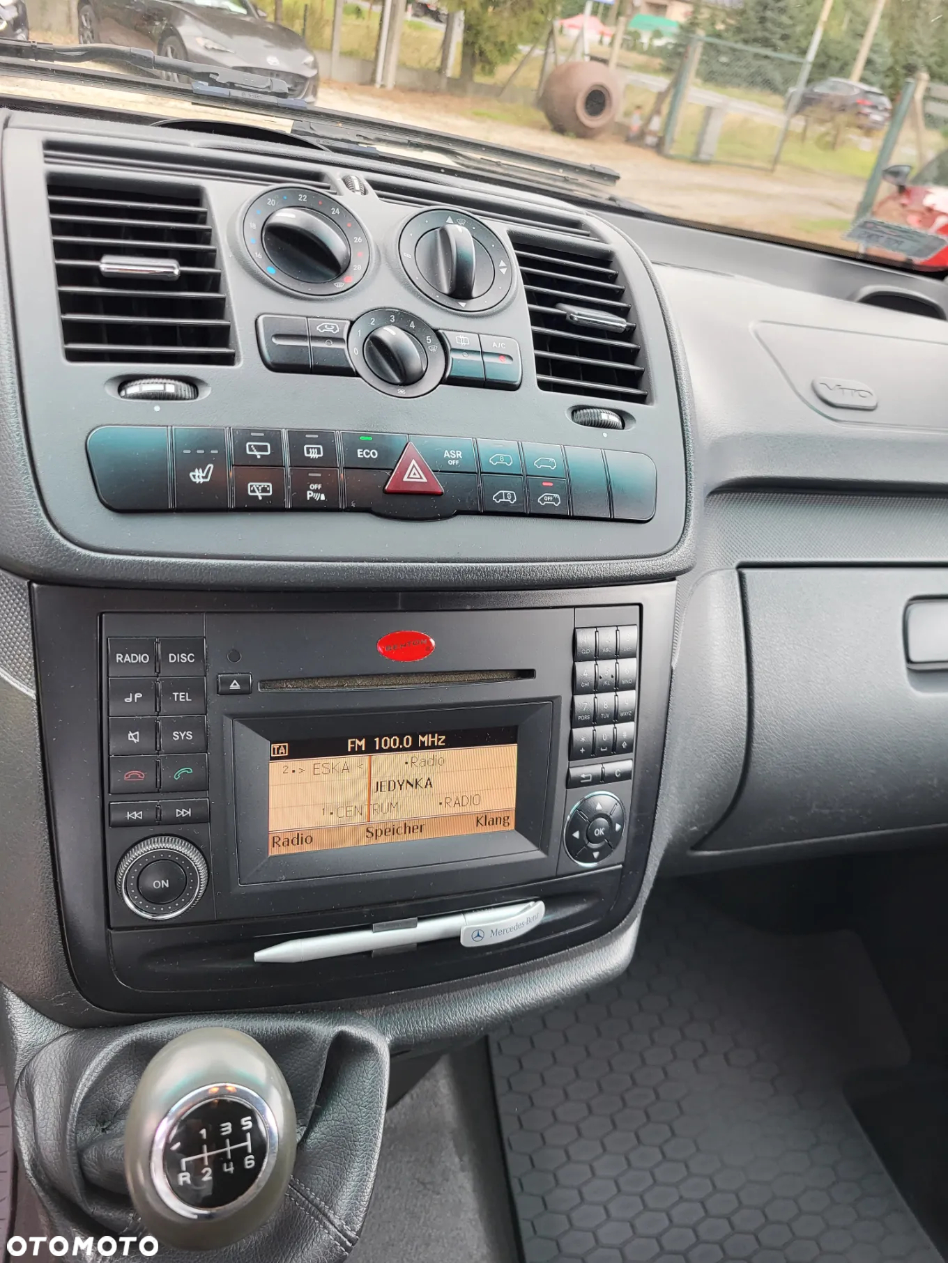 Mercedes-Benz VITO - 12