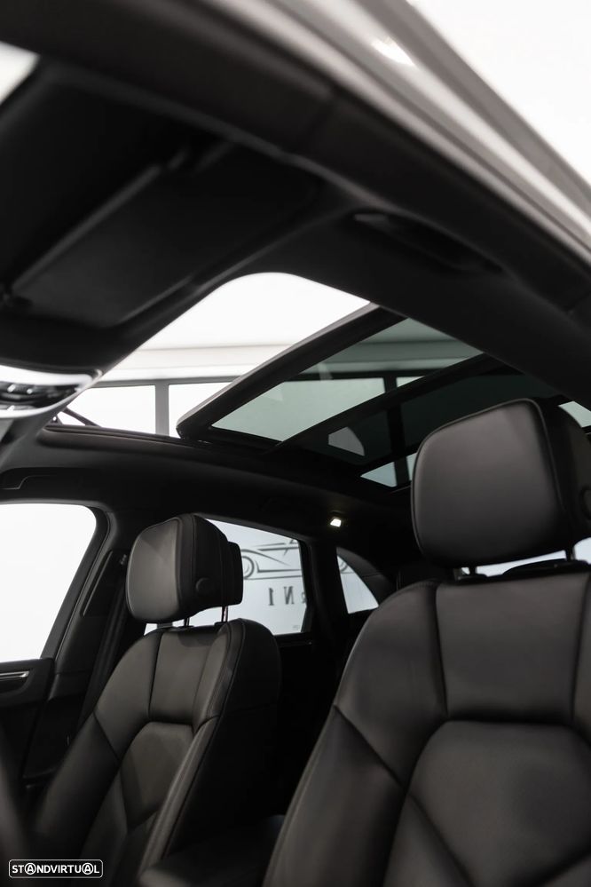 Porsche Macan S - 32