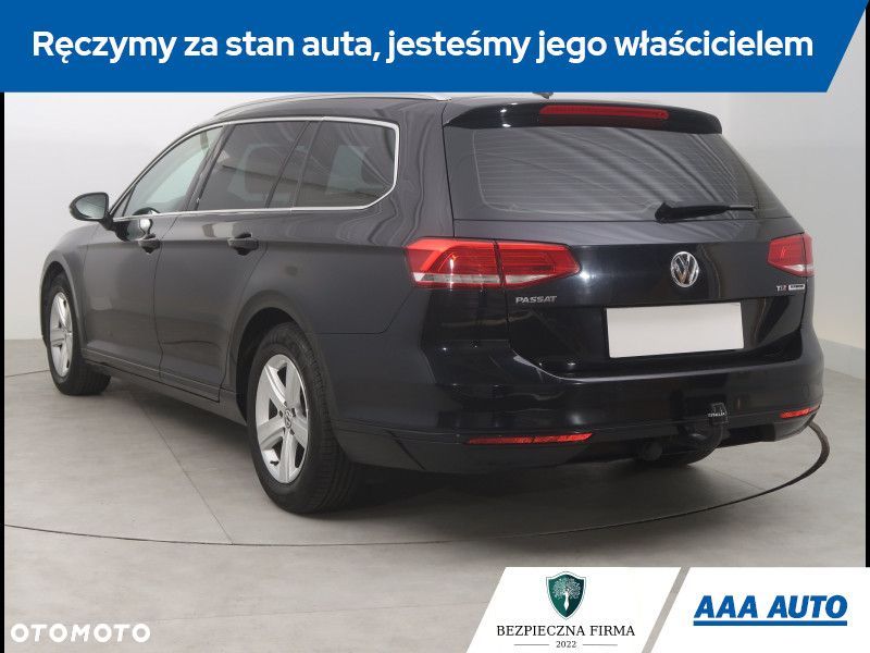 Volkswagen Passat - 5