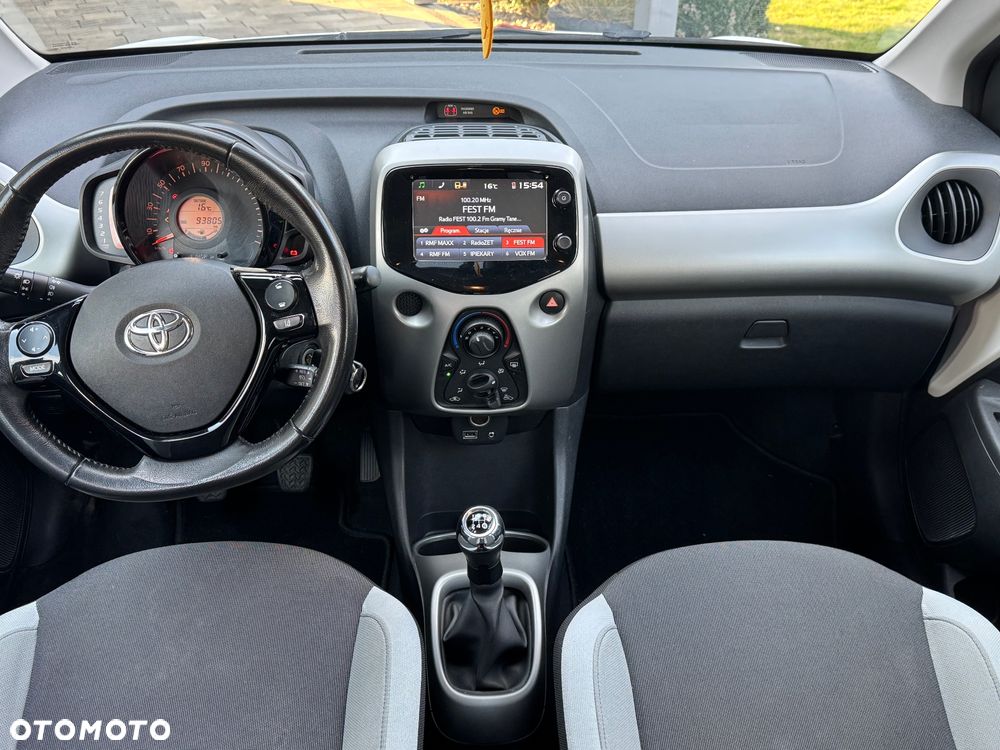 Toyota Aygo x-play Edition S+ - 4