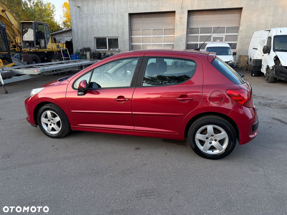 Peugeot 207 - 9