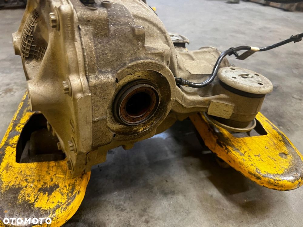 MOST DYFER DYFERENCJAŁ TYŁ 8.8/3.73 FORD EXPLORER MK6 3.3 V6 FHEF HYBRID - 4