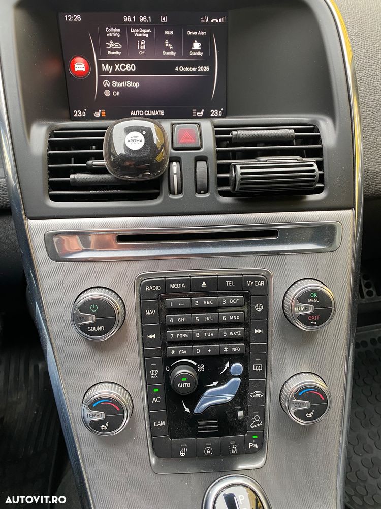Volvo XC 60 D4AWD Kinetic - 10