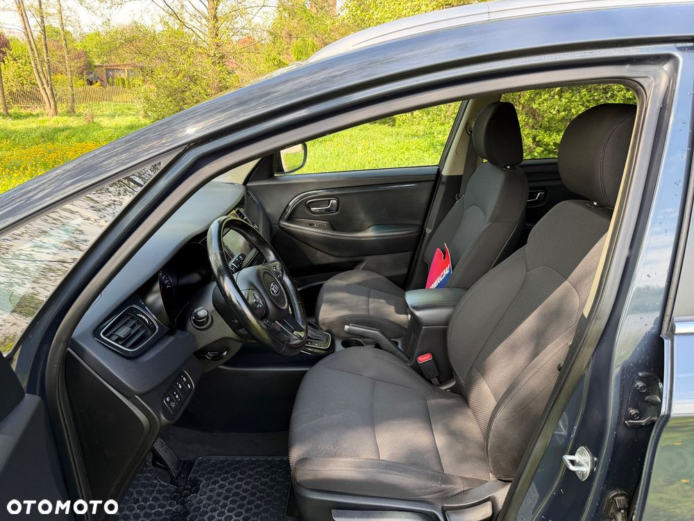 Kia Carens 1.7 CRDi 141 Dream Team Edition - 13