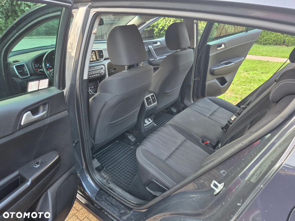 Kia Sportage 1.6 GDI L 2WD - 9