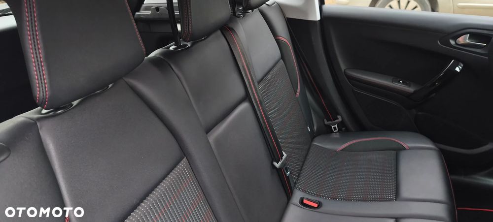 Peugeot 2008 BlueHDi FAP 120 STOP & START GT-Line Edition - 15