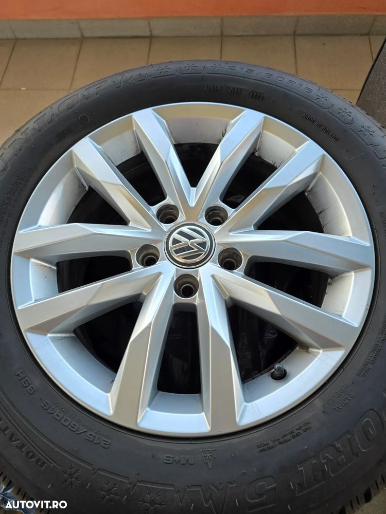 Volkswagen Passat - 23