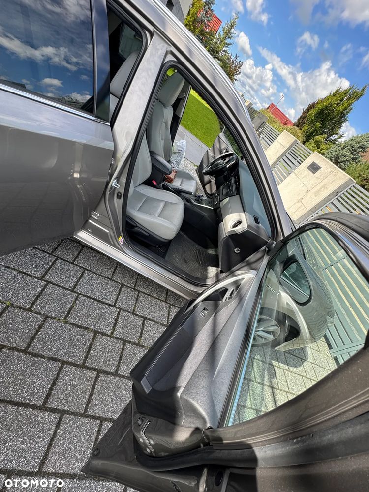 Toyota Auris Hybrid 135 Prestige - 17