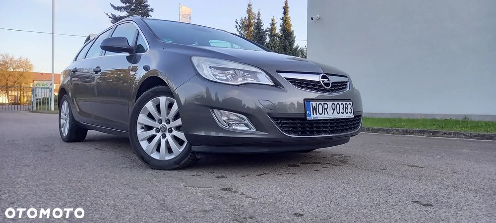 Opel Astra 1.7 CDTI DPF Cosmo - 3