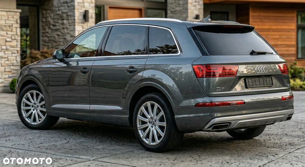 Audi Q7 - 3