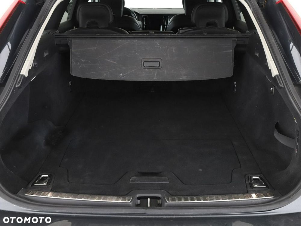 Volvo V90 D3 Momentum - 21