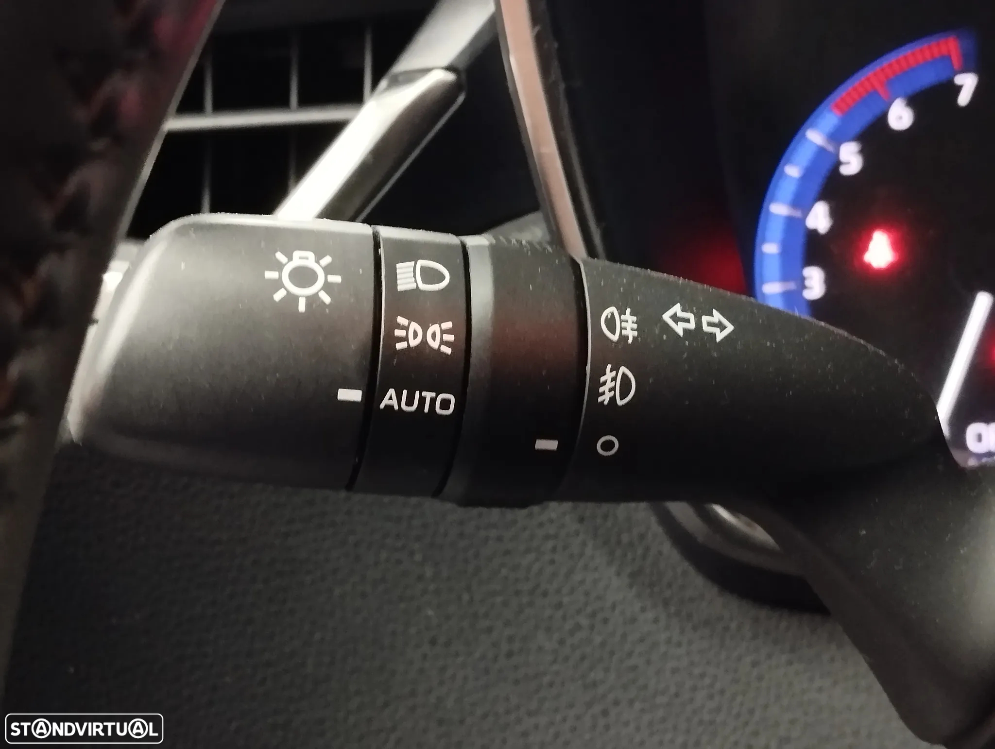 Toyota Corolla Touring Sports 1.8 Hybrid Comfort+P.Sport - 15