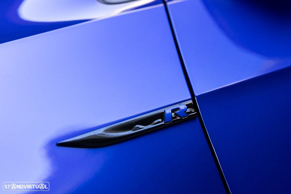 VW Golf R 4Motion BlueMotion DSG - 12