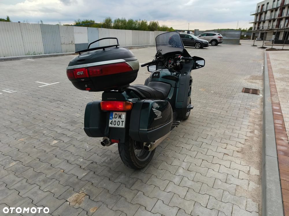 Honda ST - 5