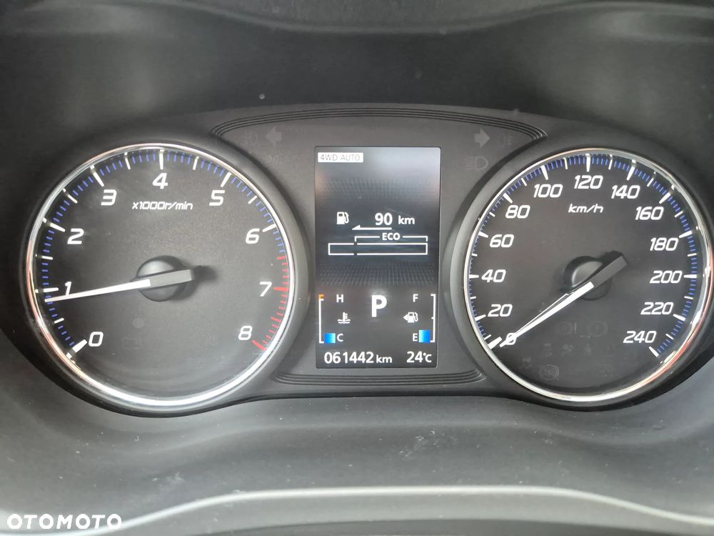 Mitsubishi Outlander 2.0 Instyle Navi 4WD CVT - 8