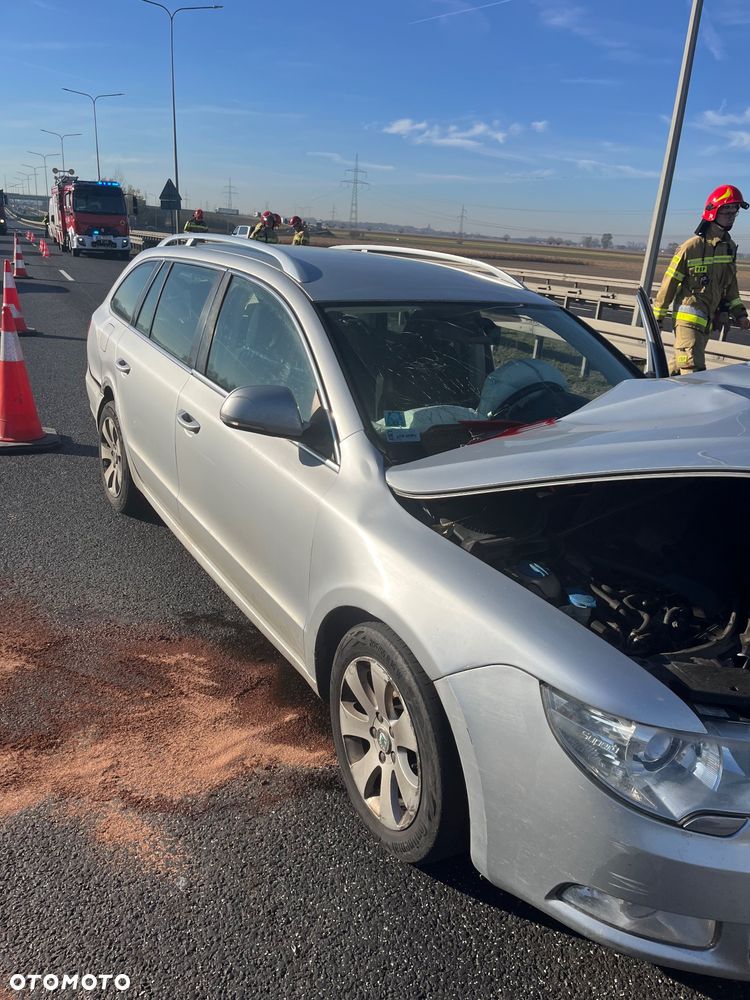 Skoda Superb 2.0 TDI Ambition DSG - 4