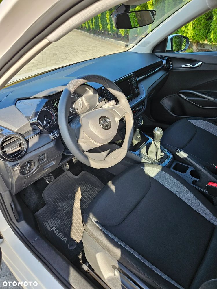 Skoda Fabia - 9