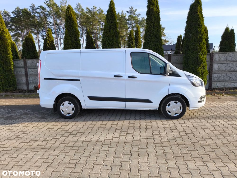 Ford TRANSIT CUSTOM - 12