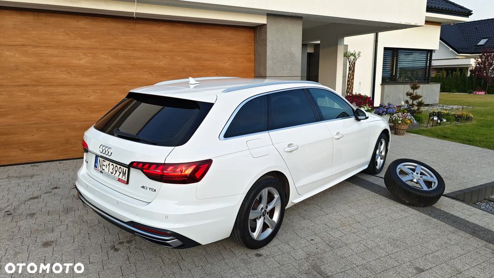 Audi A4 Avant 40 TDI quattro S tronic advanced - 4