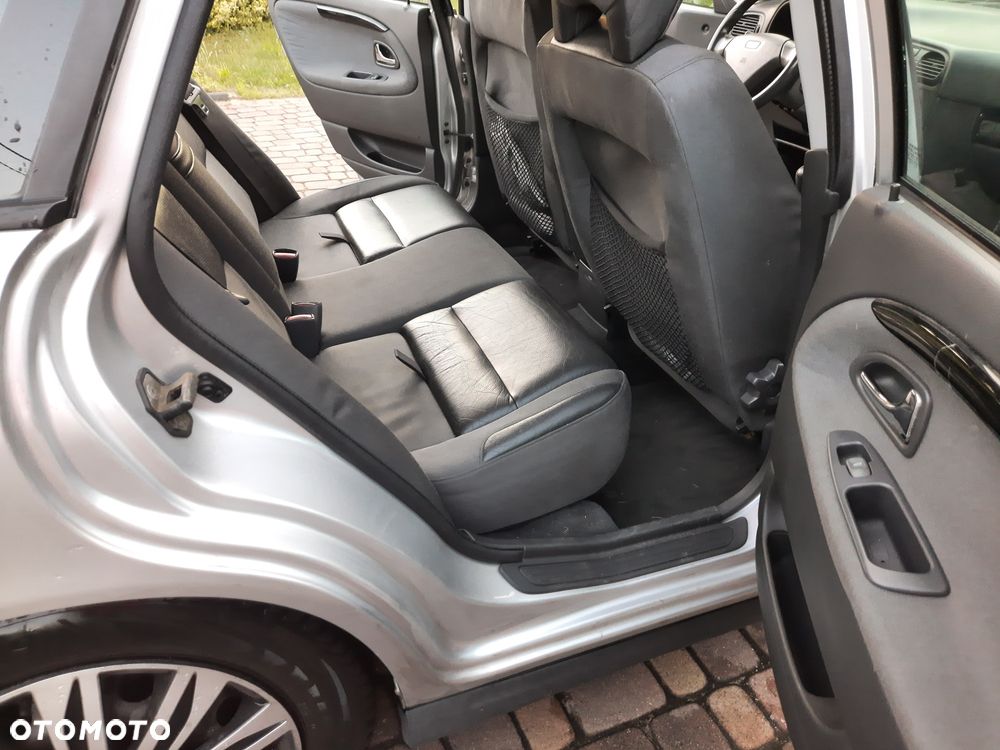 Volvo V40 - 4