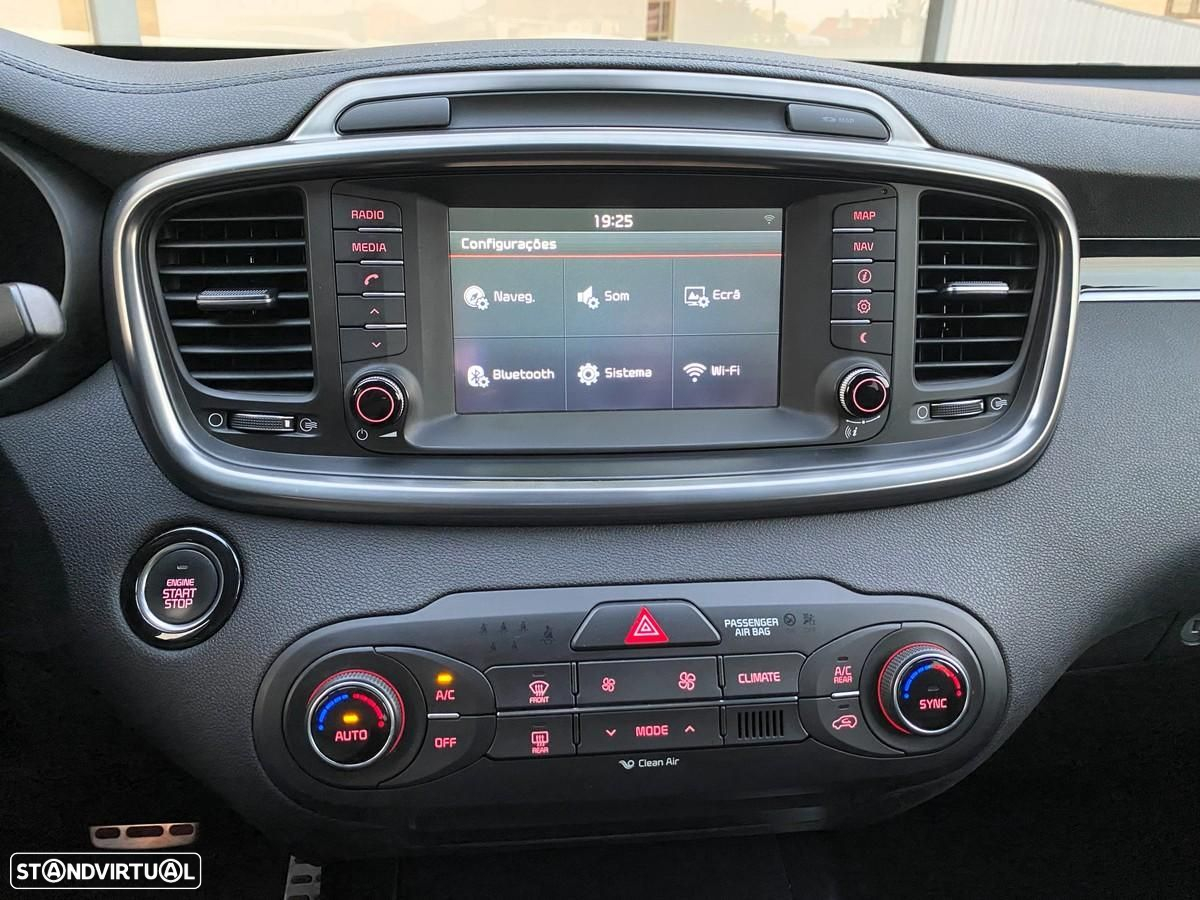 Kia Sorento 2.2 CRDi TX TOP Aut. - 17
