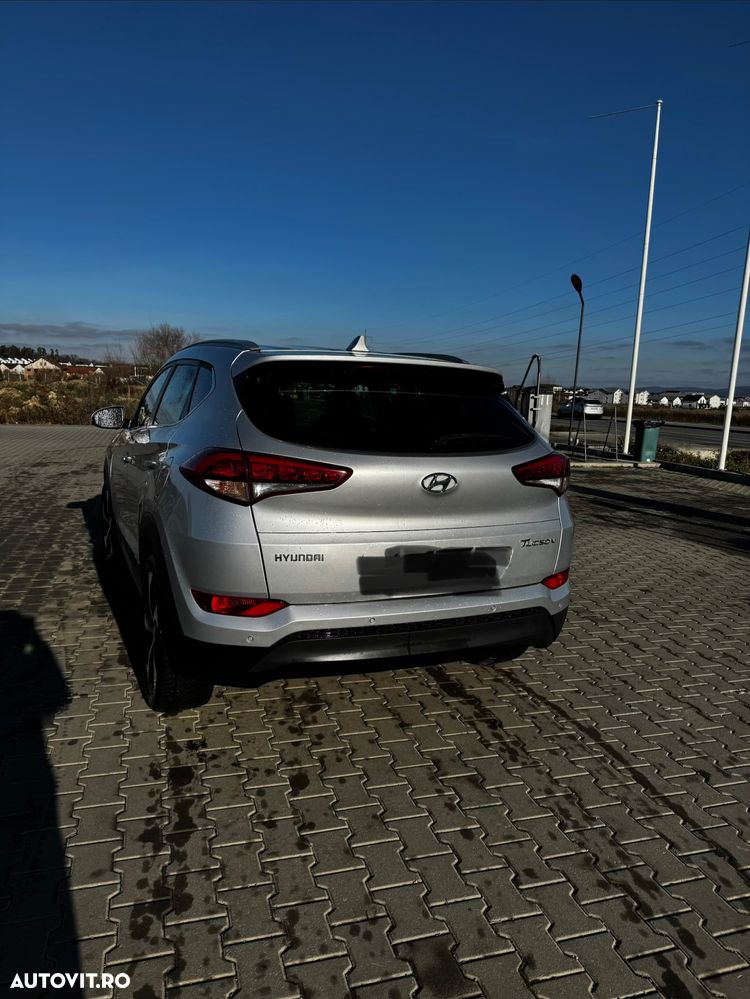 Hyundai Tucson blue 1.7 CRDi 2WD Intro Edition - 3