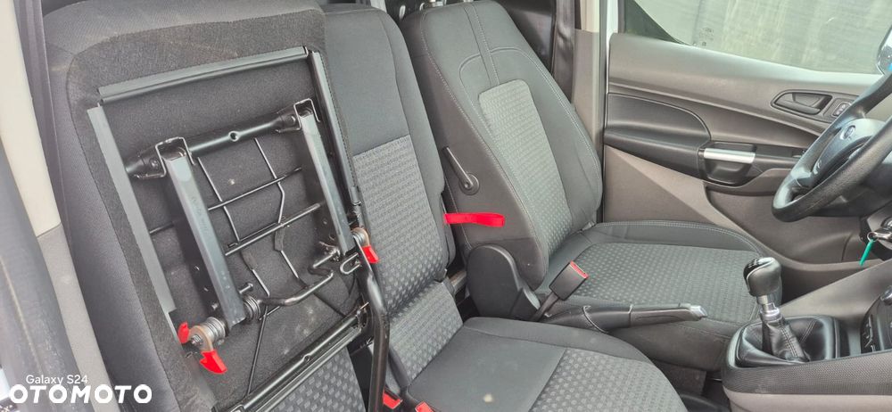 Ford Transit Connect - 10